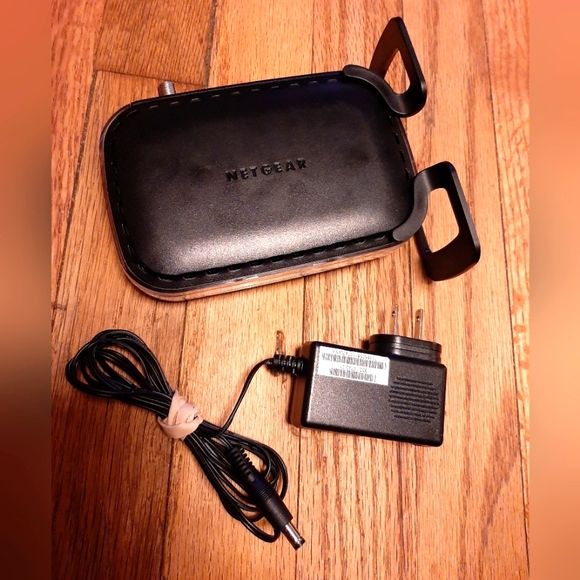 🤑Netgear High Speed Cable Modem CM400 - Picture 1 of 5